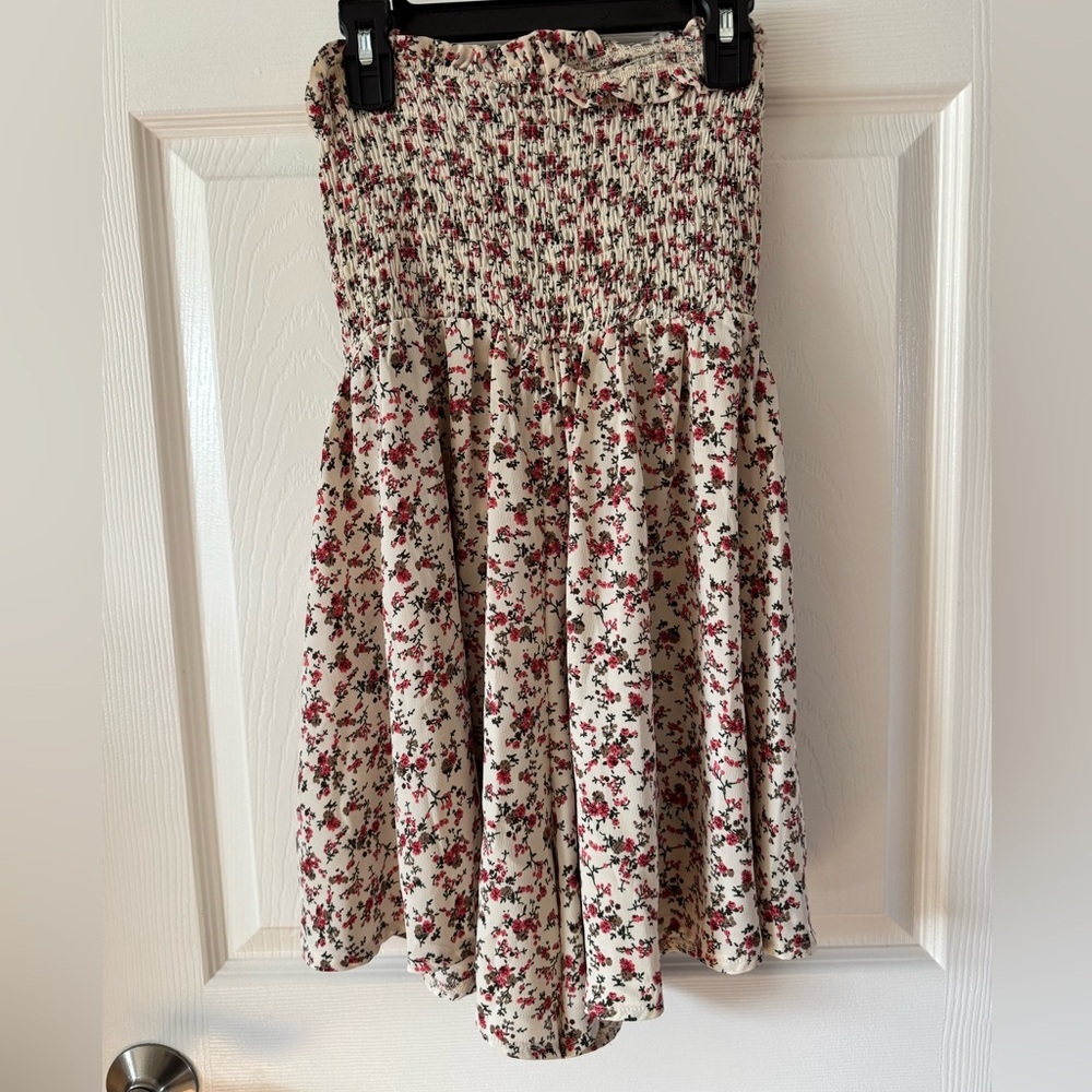 NWT‎ Nasty Gal In Bloom Floral Strapless Romper Size 4 - Picture 4 of 13